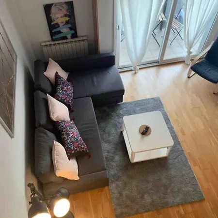 Apartment Acojedor Duplex En