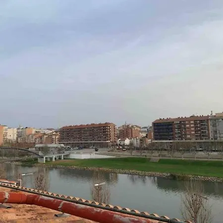Acojedor Duplex En Apartment Balaguer