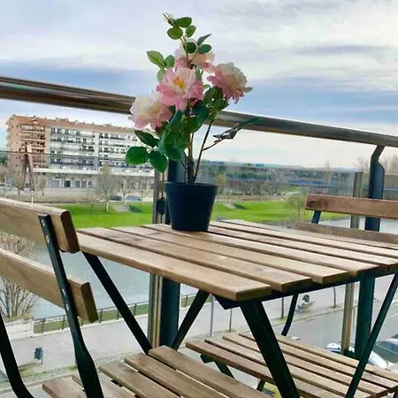 Acojedor Duplex En 巴拉格尔